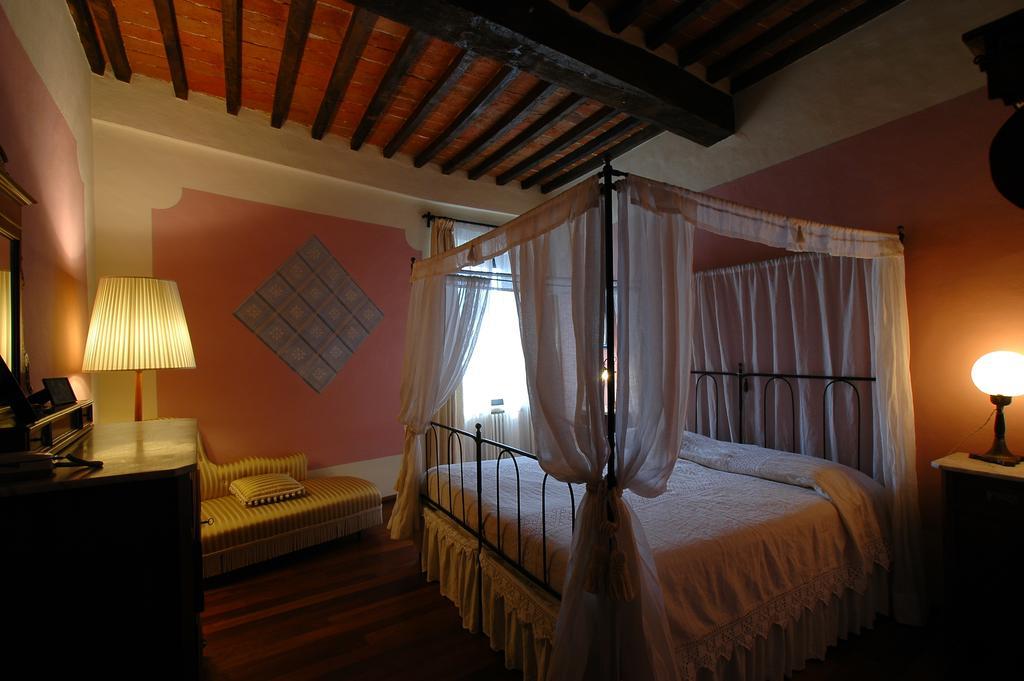 Palazzo Bizzarri Otel Rapolano Terme Oda fotoğraf